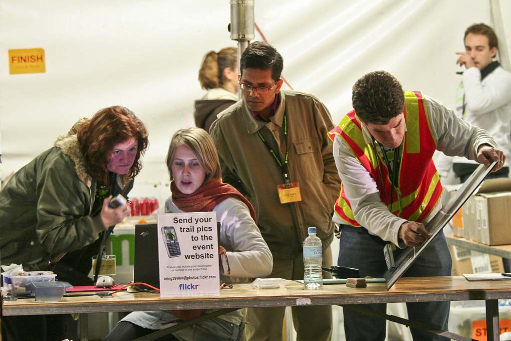 GB-_144-Finish Area - Control Centre Volunteers.jpg